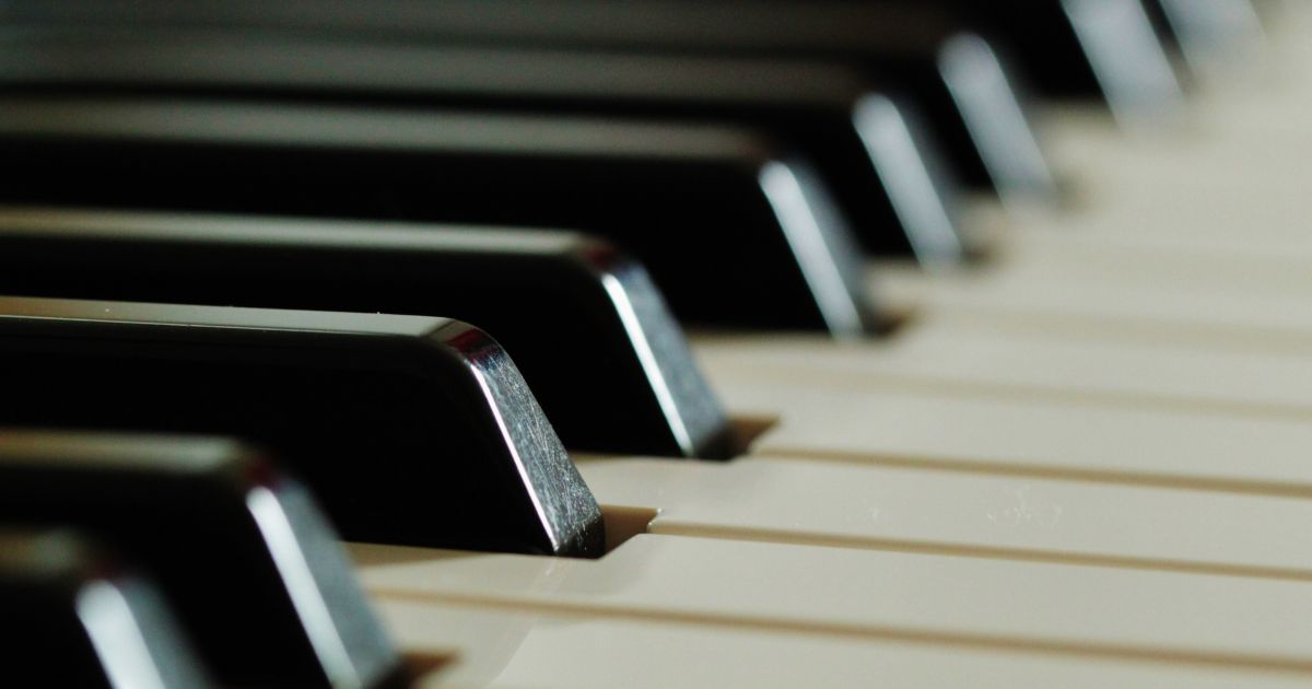 what-are-the-black-keys-on-a-piano-called-find-out-here